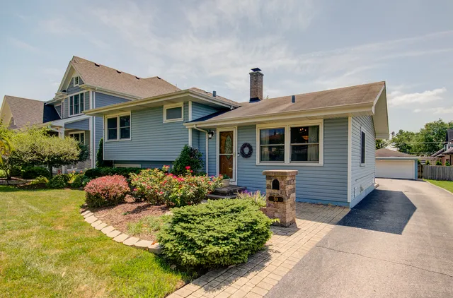 $3,650 | 501 Lincoln Avenue, Downers Grove, IL 60515