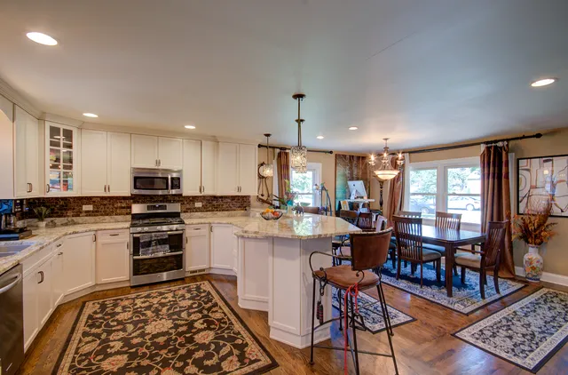 $3,650 | 501 Lincoln Avenue, Downers Grove, IL 60515