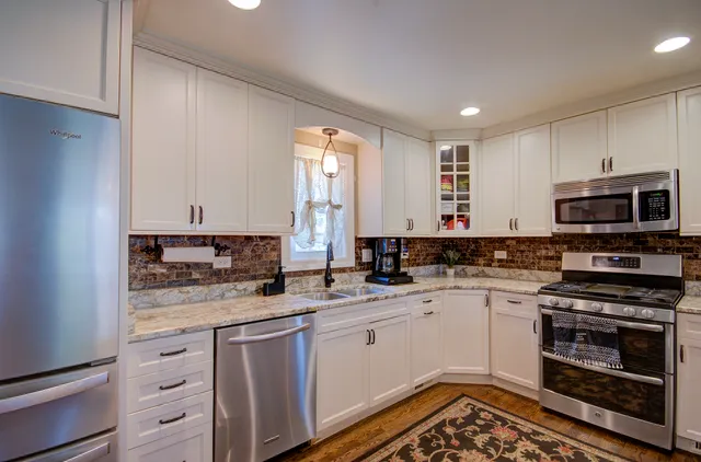 $3,650 | 501 Lincoln Avenue, Downers Grove, IL 60515