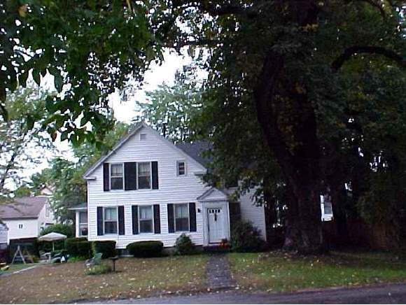 19 Ash Street Exeter, NH 03833 - Photo 1 of 9