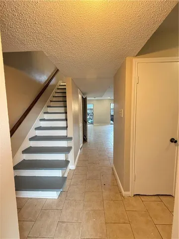 $1,100 | 125 East Antbies Street, Mandeville, LA 70448