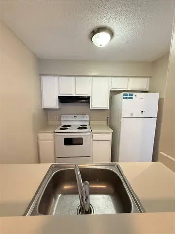 $1,100 | 125 East Antbies Street, Mandeville, LA 70448