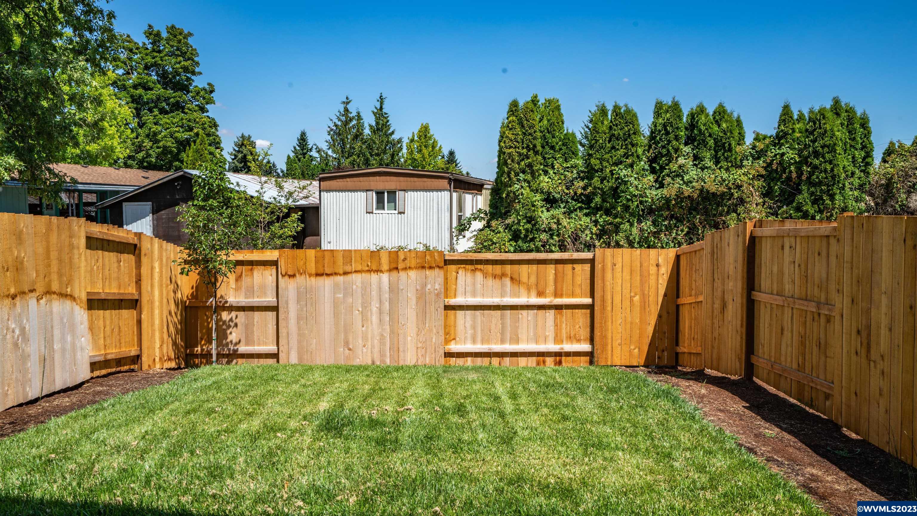 71 Sand Ridge Court Lebanon, OR 97355 - Photo 12 of 26