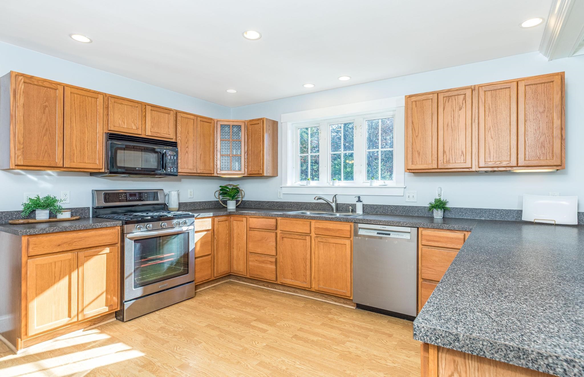 239 Ricker Road Loudon, NH 03307 - Photo 6 of 23