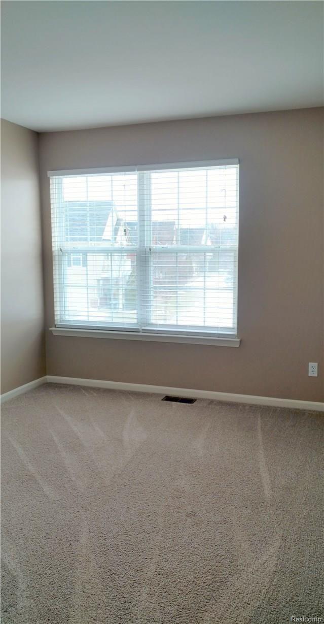 4313 Hampton Ridge Boulevard Howell, MI 48843 - Photo 14 of 26 Guest Bedroom
