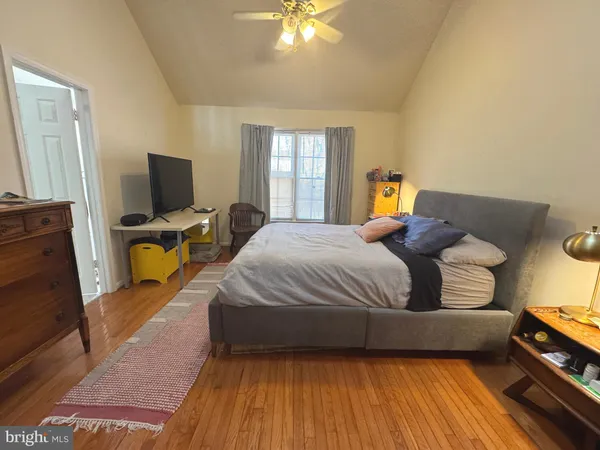 $3,400 | 8732 Stone Hill Place, Springfield, VA 22153