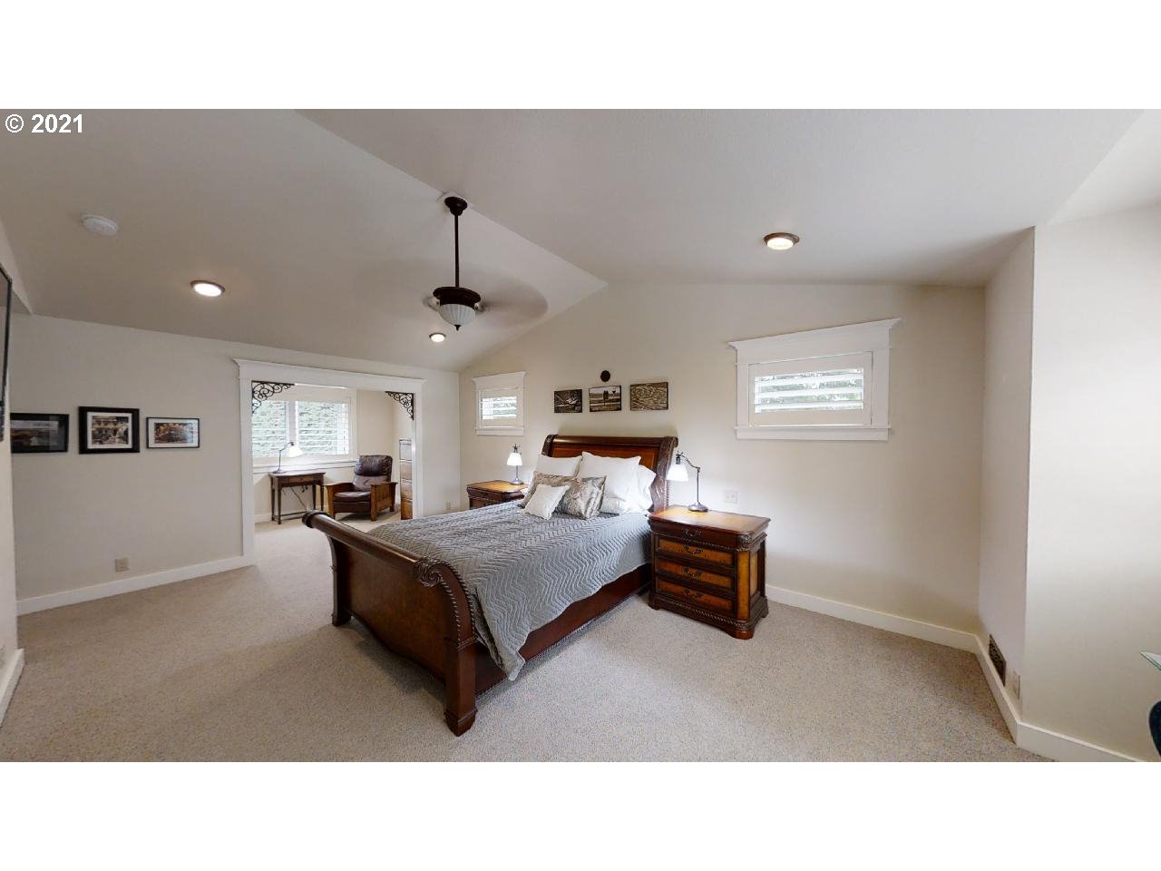 555 River Loop 1 Eugene, OR 97404 - Photo 12 of 28 a living room with furniture and window