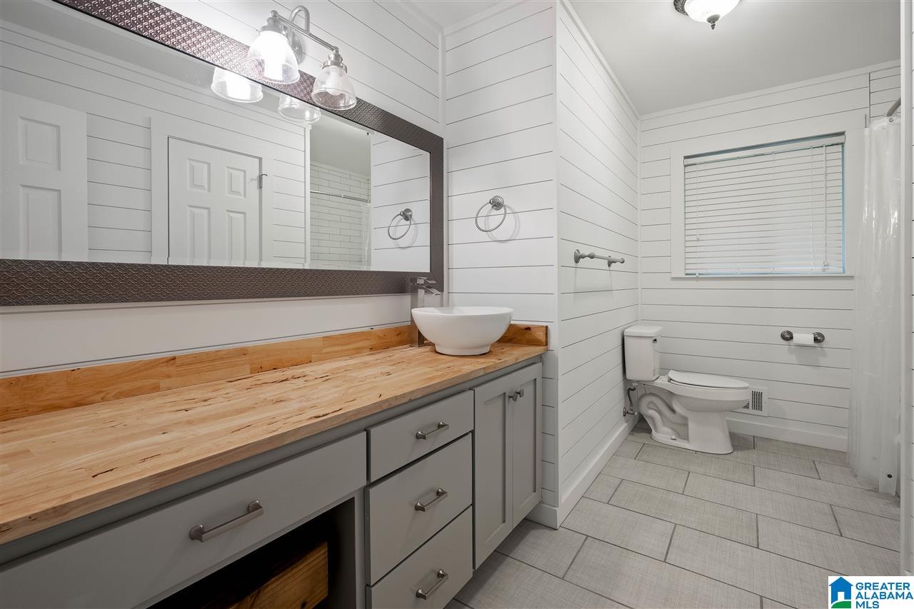 1405 Overwood Road Birmingham, AL 35222 - Photo 11 of 19 Gallery Image 11