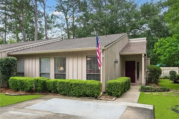 $235,000 | 111 Place Du Pines, Unit 270, Mandeville, LA 70471