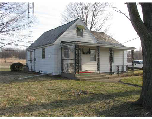 25242 Edison Road South Bend, IN 46628 - Photo 8 of 9
