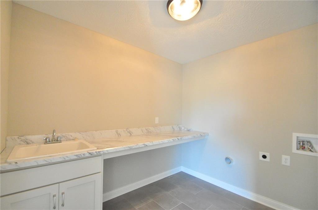 7650 Knapp Road Indianapolis, IN 46259 - Photo 20 of 22 Gallery Image 20