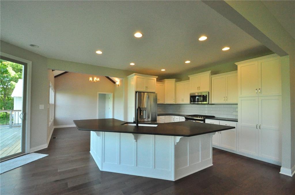 7650 Knapp Road Indianapolis, IN 46259 - Photo 4 of 22 Gallery Image 4