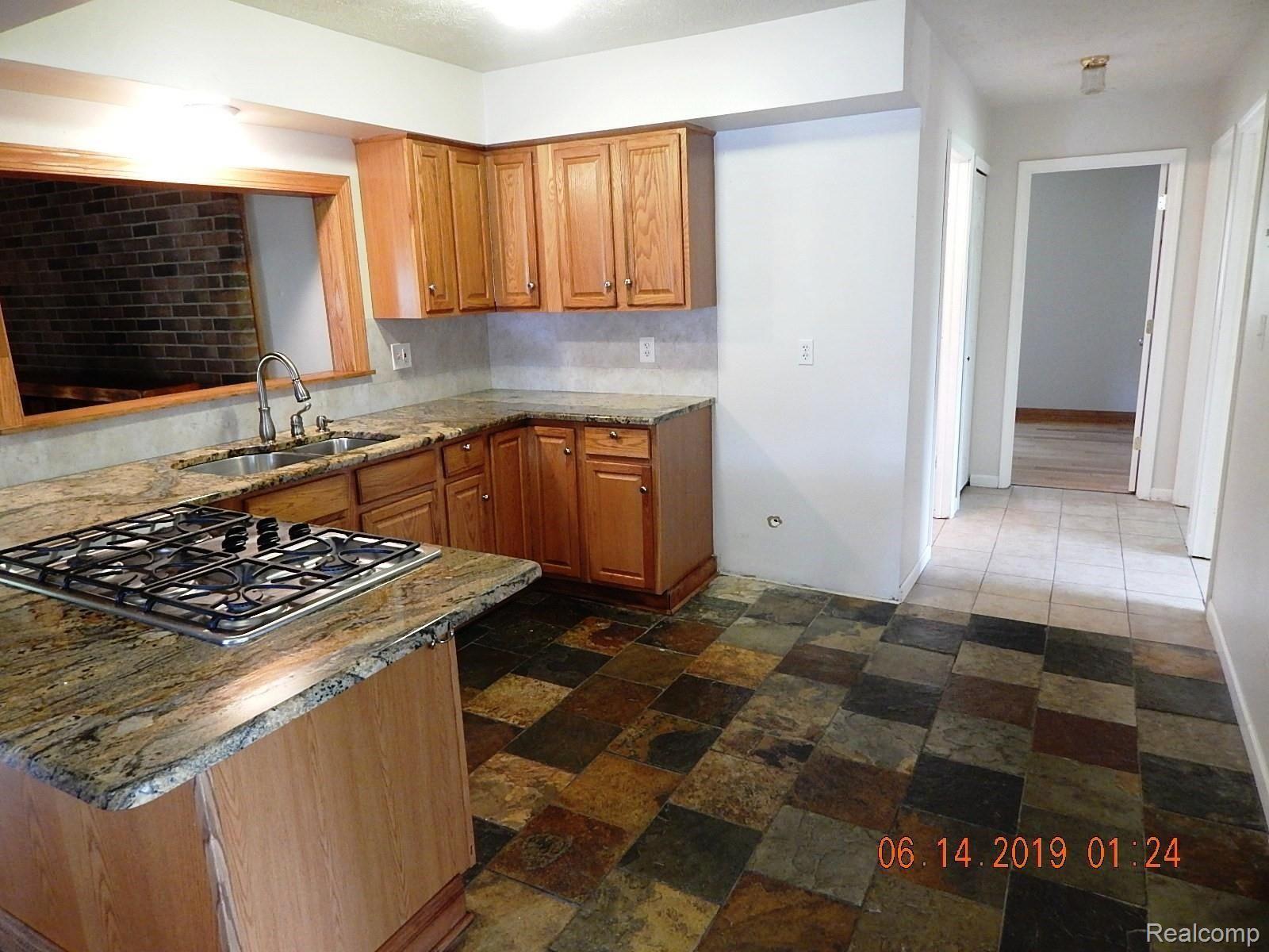 19222 Sylvia Road Romulus, MI 48174 - Photo 32 of 45 kit7.JPG