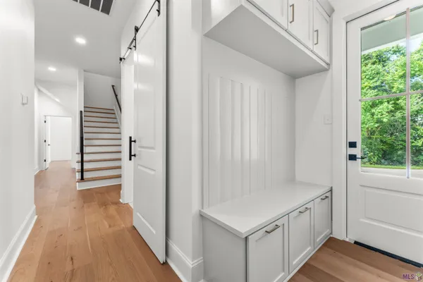 $779,900 | 9053 Hillon Hood Road, Denham Springs, LA 70726