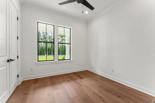 $779,900 | 9053 Hillon Hood Road, Denham Springs, LA 70726