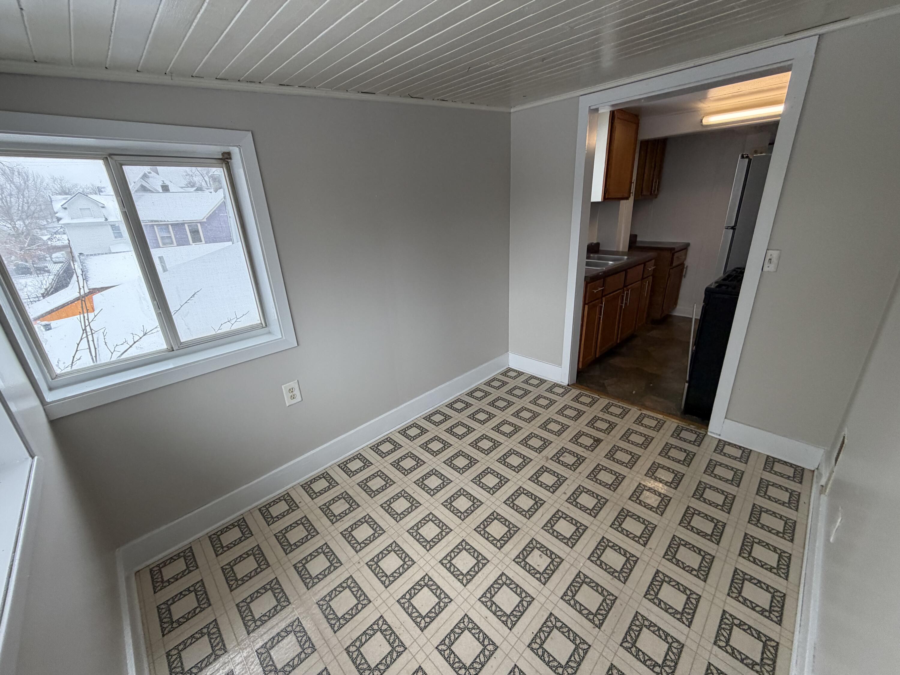 415 Davis Street Kalamazoo, MI 49007 - Photo 18 of 27 Photo Dec 29 2025, 11 10 17 AM