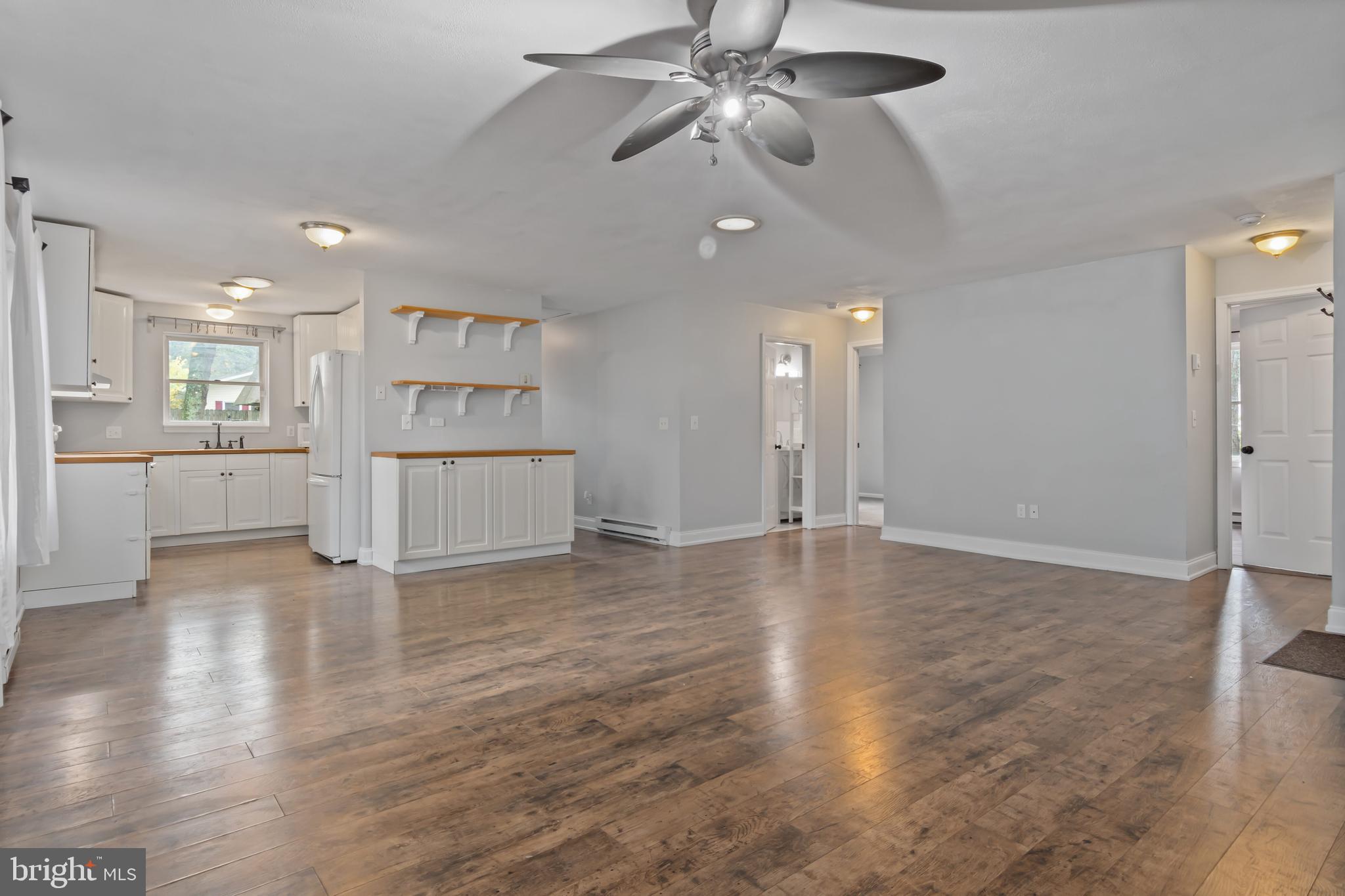 102 Wilton Road Chestertown, MD 21620 - Photo 13 of 30 Built ins!