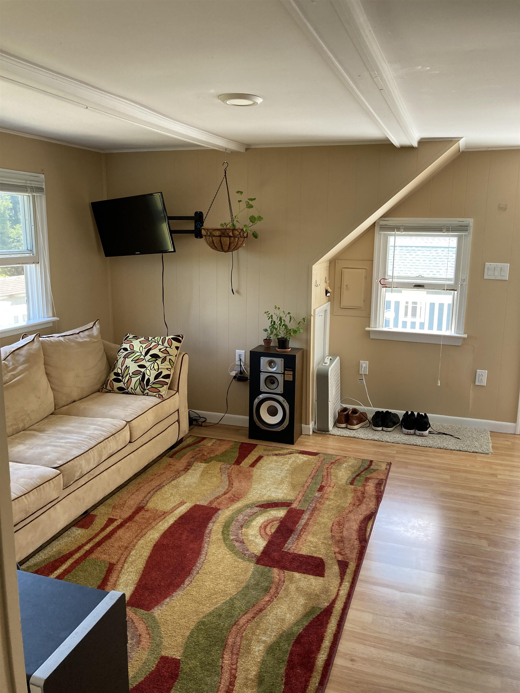 33 Stanhope Road Marmora, NJ 08223 - Photo 4 of 22 a bedroom with furniture and a wooden floor