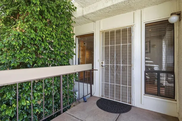 $1,485 | 3002 North 70th Street, Unit 225, Scottsdale, AZ 85251