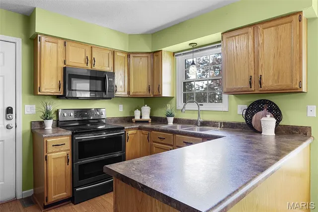 $320,000 | 116 Dunwoody Drive, Glen Carbon, IL 62034