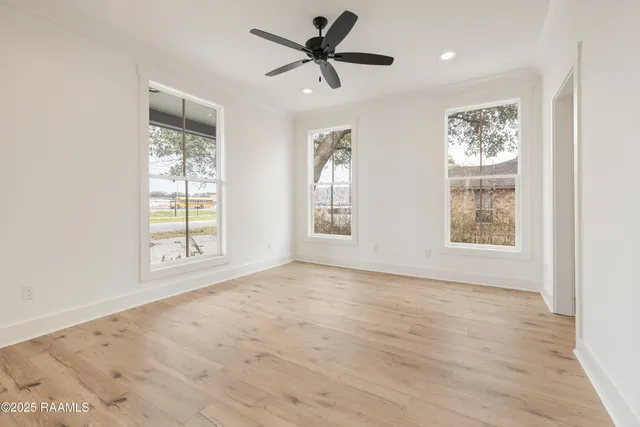 $374,900 | 601 Marie Antoinette Street, Lafayette, LA 70506