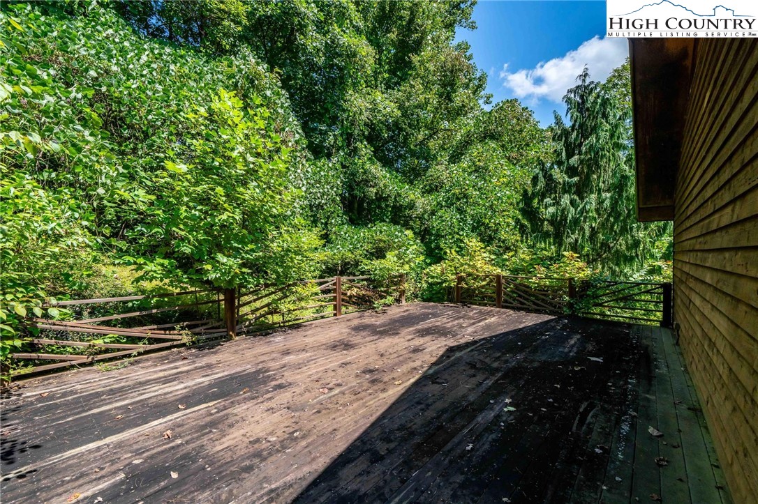 424 Poga Road Butler, TN 37640 - Photo 34 of 40 a view of a backyard of the house