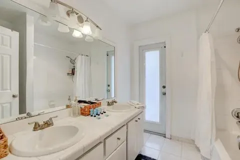 $675,000 | 3170 Northwest 68th Court, Fort Lauderdale, FL 33309
