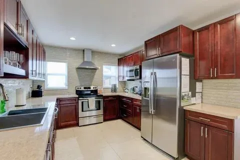 $675,000 | 3170 Northwest 68th Court, Fort Lauderdale, FL 33309