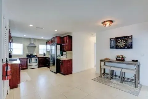 $675,000 | 3170 Northwest 68th Court, Fort Lauderdale, FL 33309