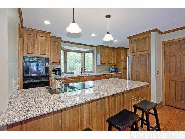 6419 Timber Ridge Edina, MN 55439 - Photo 7 of 14