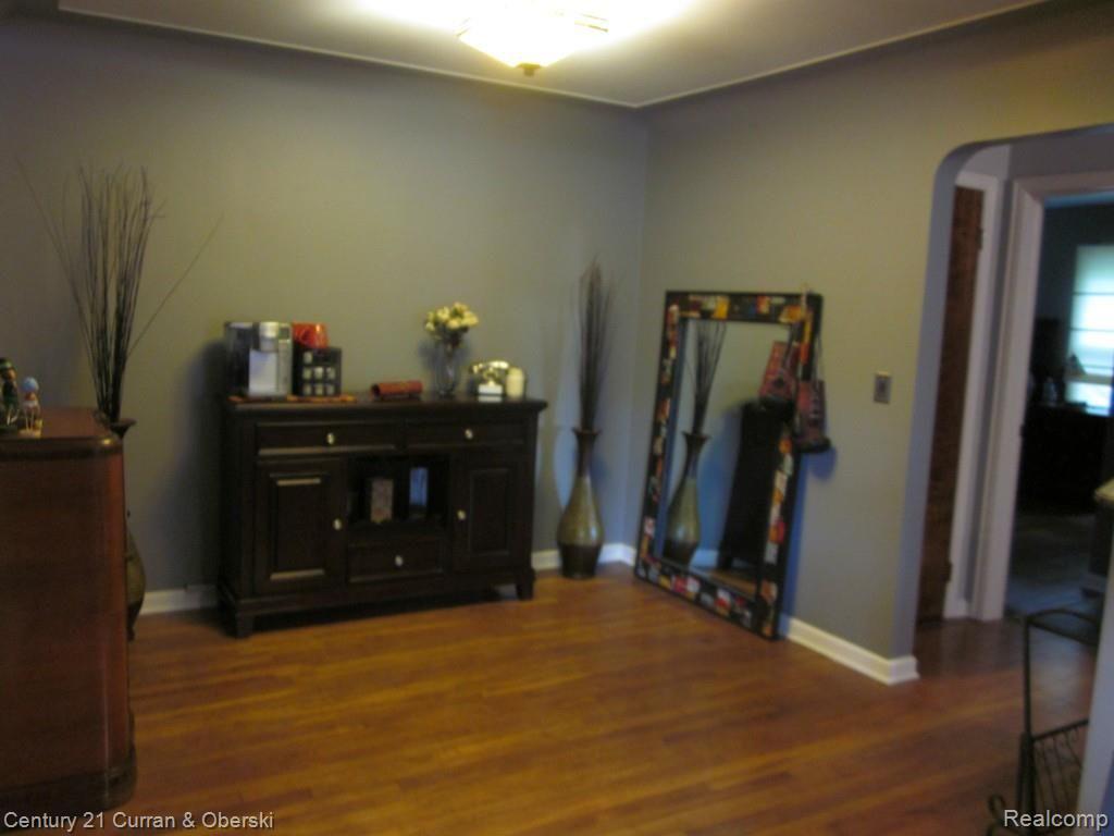 46515 Maben Road Canton, MI 48187 - Photo 49 of 56 IMG_2614.jpg