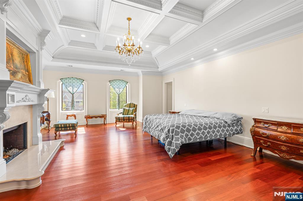 1 Sandstone Ridge Upper Saddle River, NJ 07458 - Photo 26 of 48