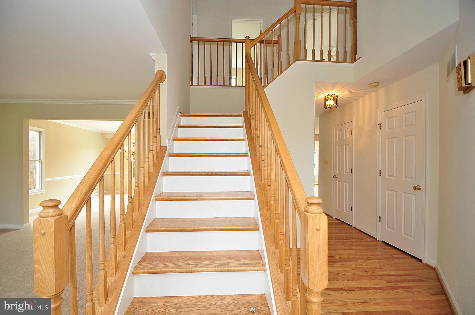2711 Dunleer Road Ellicott City, MD 21042 - Photo 2 of 30 Entrance foyer