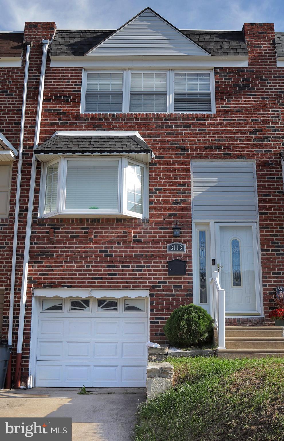 3113 Holly Road Philadelphia, PA 19154 - Photo 1 of 26