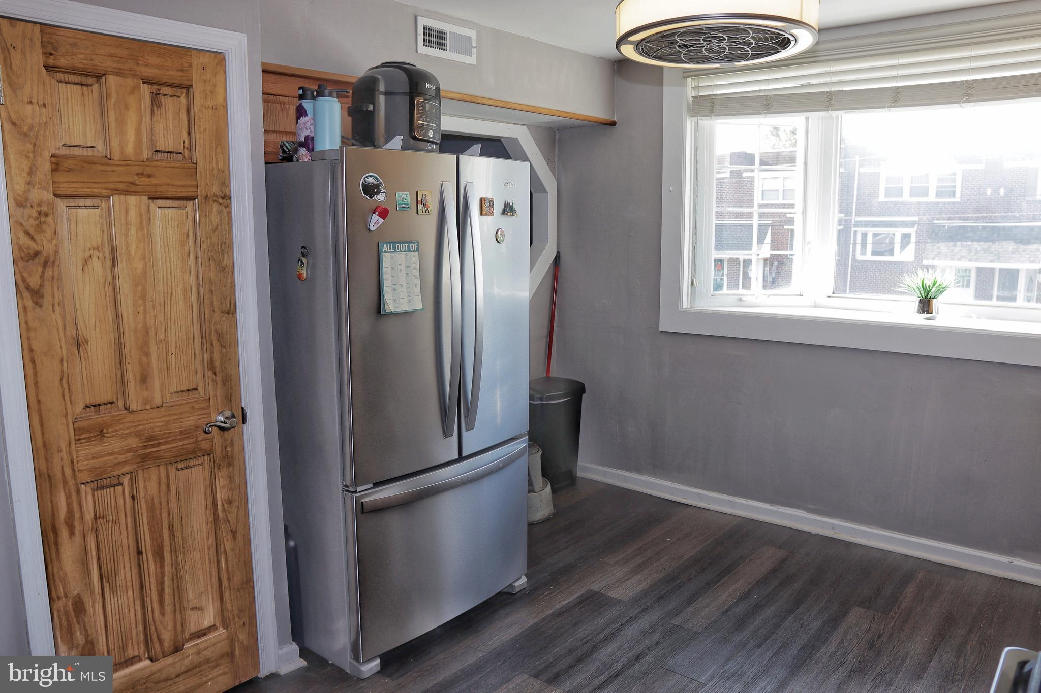 3113 Holly Road Philadelphia, PA 19154 - Photo 4 of 26