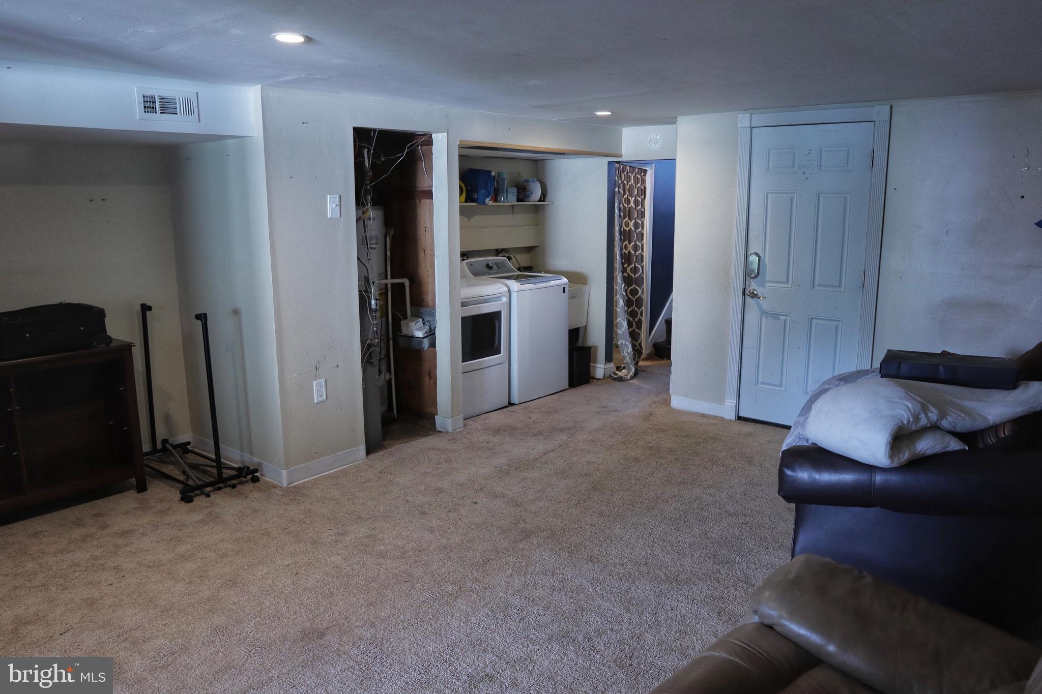 3113 Holly Road Philadelphia, PA 19154 - Photo 9 of 26