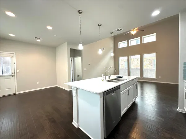 $2,550 | 3240 East Whitestone Boulevard, Unit 95, Cedar Park, TX 78613