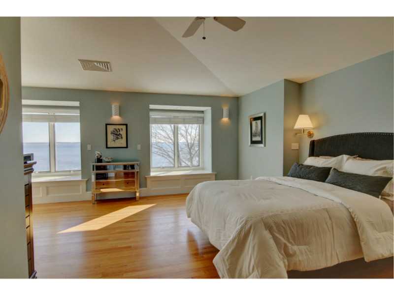 30 Angell Court Warwick, RI 02889 - Photo 13 of 25 Master Bedroom.