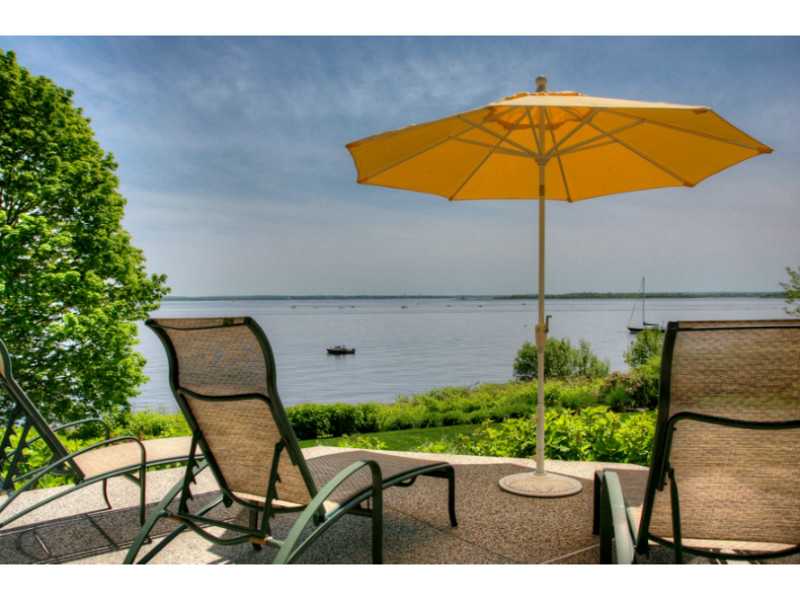 30 Angell Court Warwick, RI 02889 - Photo 22 of 25 Patio/Deck.