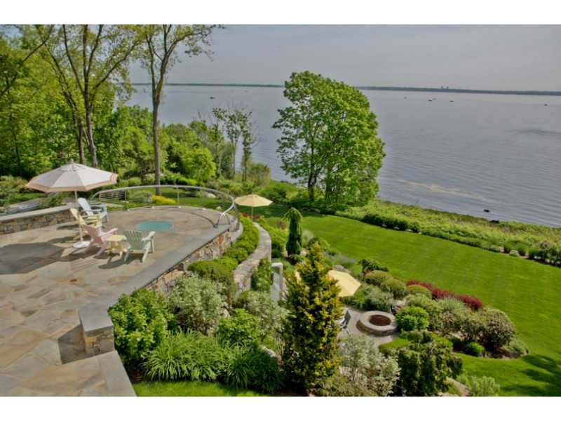 30 Angell Court Warwick, RI 02889 - Photo 25 of 25 View.