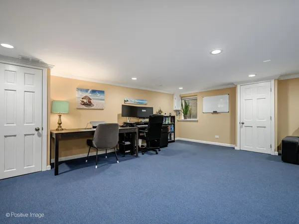 $469,000 | 1150 Oakview Drive, Wheaton, IL 60187