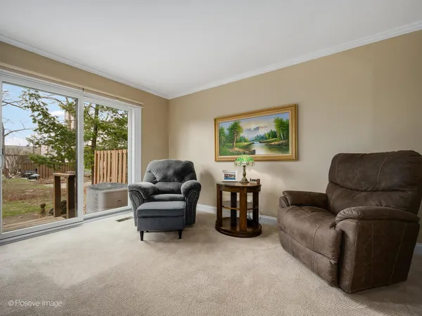 $469,000 | 1150 Oakview Drive, Wheaton, IL 60187