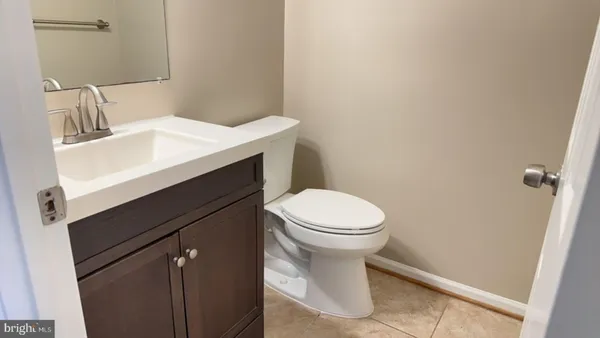 $2,950 | 6504 Medinah Lane, Alexandria, VA 22312