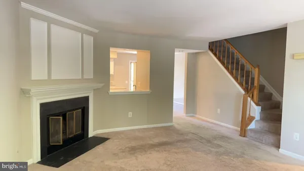 $2,950 | 6504 Medinah Lane, Alexandria, VA 22312