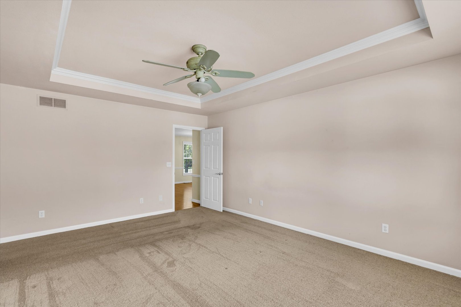 1201 Waters Edge Road Champaign, IL 61822 - Photo 16 of 27 Gallery Image 16