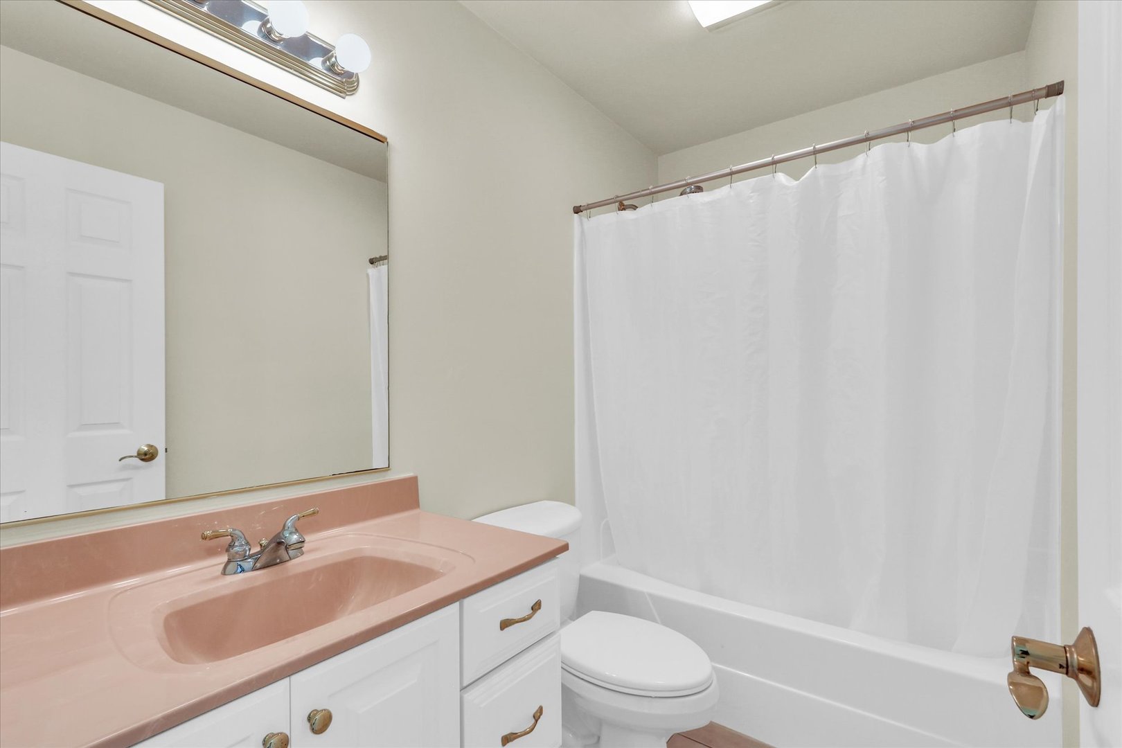 1201 Waters Edge Road Champaign, IL 61822 - Photo 22 of 27 Gallery Image 22