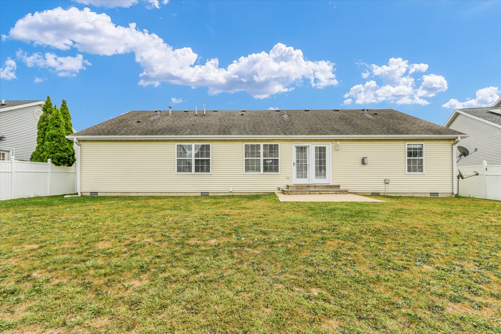 1201 Waters Edge Road Champaign, IL 61822 - Photo 26 of 27 Gallery Image 26