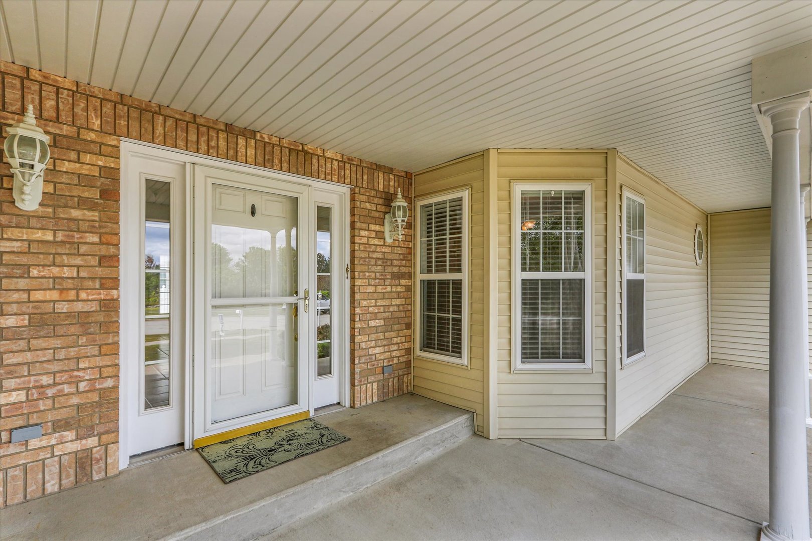1201 Waters Edge Road Champaign, IL 61822 - Photo 4 of 27 Gallery Image 4