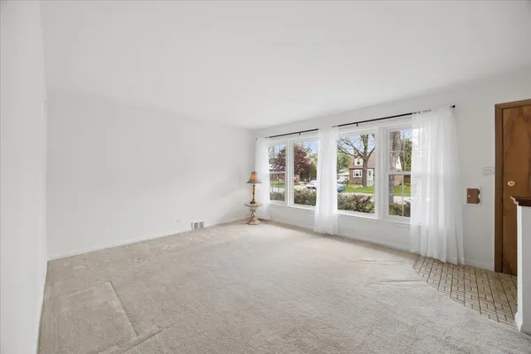 $315,000 | 748 North Rohde Avenue, Hillside, IL 60162