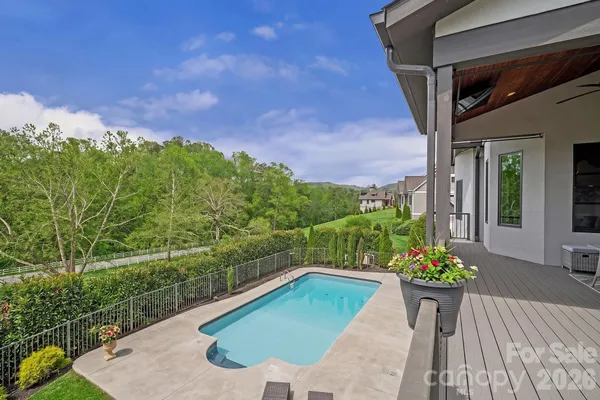 $1,849,000 | 64 Waterhill Way, Fletcher, NC 28732